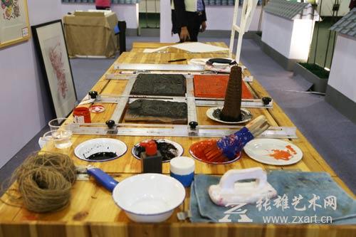 西泠印社在首届海峡书画产业博览会开馆日卖断货