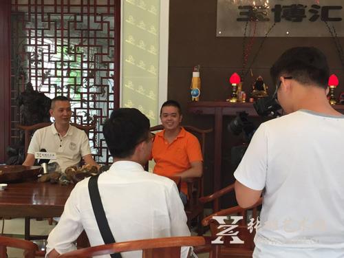 玉博汇负责人、玛瑙协会副会长张良川 玉博汇负责人、玛瑙协会副会长张良川