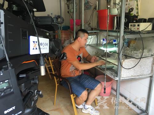 东东艺刻雕刻师冯东 东东艺刻雕刻师冯东